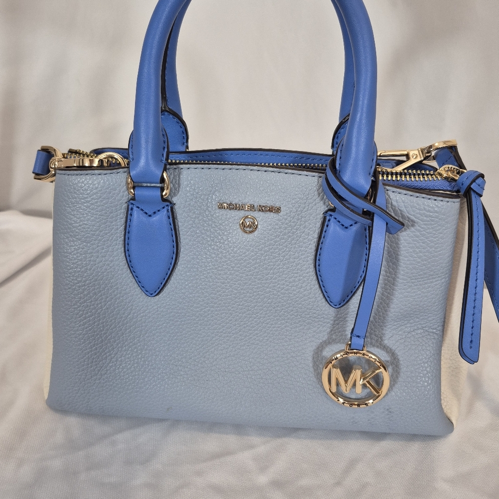 Michael Kors Essex Satchel Crossbody Pebbled Leather Blue/Ivory NWT $298